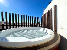 Atico con Jacuzzi en Carboneras