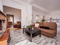 Apartment in Terrasini With Sea Views