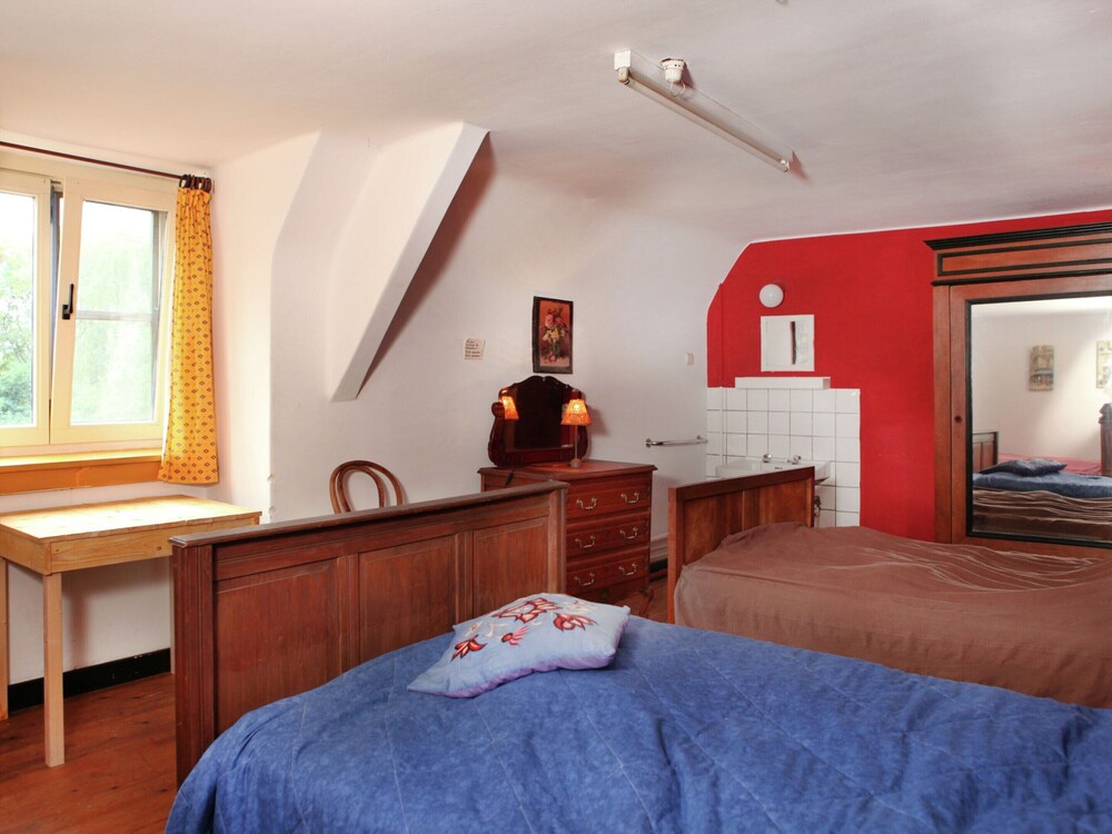 Spacious 11-bed Family Retreat