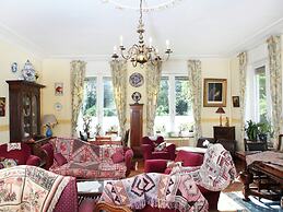 Spacious 11-bed Family Retreat