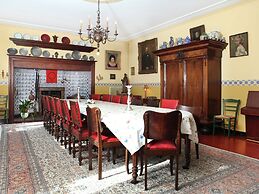 Spacious 11-bed Family Retreat
