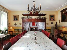 Spacious 11-bed Family Retreat