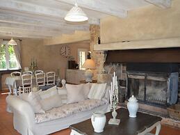Holiday Home in Lorgues With Private Pool