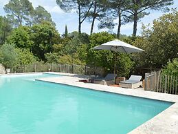 Holiday Home in Lorgues With Private Pool