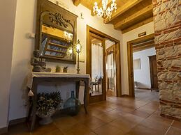 Chalet in Toba With Garden & Fireplace