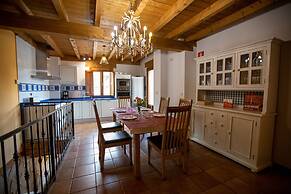 Chalet in Toba With Garden & Fireplace