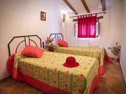 Holiday Home in Laroya With Pool & BBQ