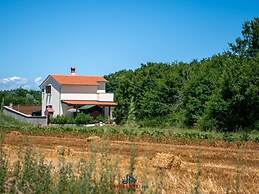 Madonnina Comfortable Holiday Residence