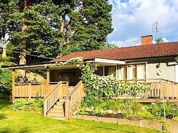 4 Star Holiday Home in Malmkoping