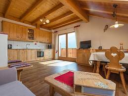 Cosy Apartment in Welsberg