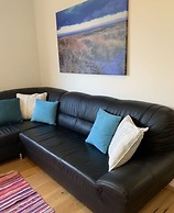 Holiday Apartment by the Pond