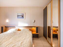 Apartment Near Dunes and Sea