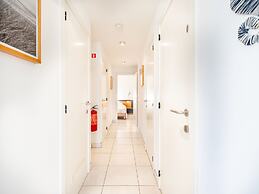 Apartment Near Dunes and Sea