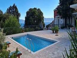 Holiday Home Mico With Swimming Pool