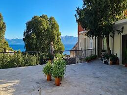 Holiday Home Mico With Swimming Pool
