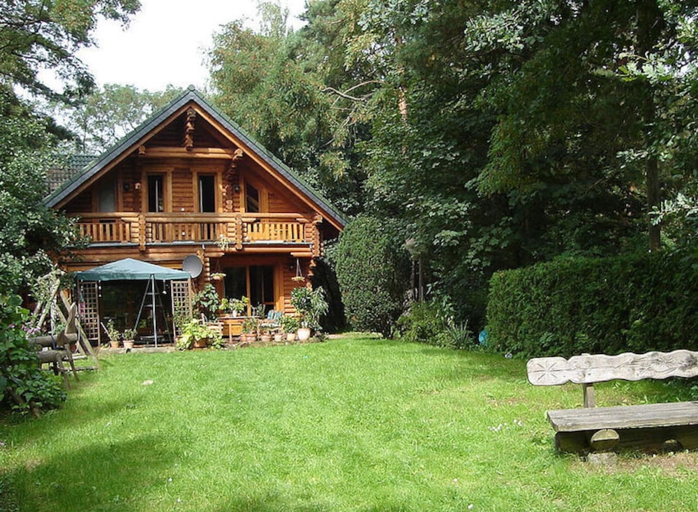 Holzhaus am See