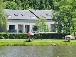 Cottage by Lake in Vielsalm With Sauna