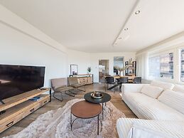 Corner Apartment With Phenomenal sea View
