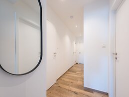 Corner Apartment With Phenomenal sea View