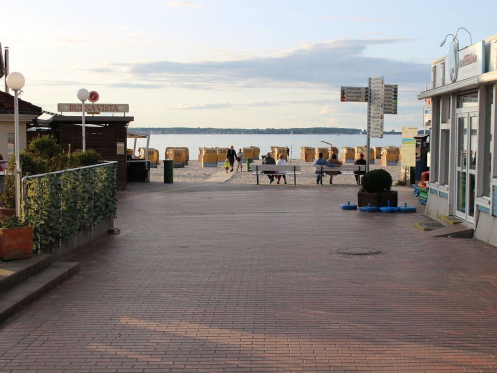 Holiday Apartment Kunsthues Laboe