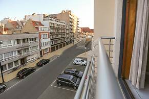 Stylish Stay by the Seafront