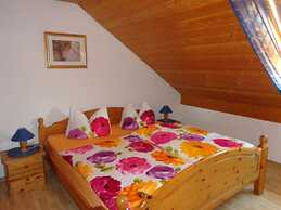 Holiday Apartment Haus Christa With Balcony