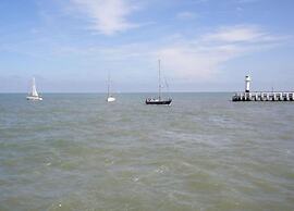 Apartment in Oostduinkerke With Sea View