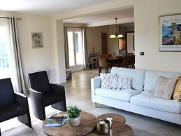 Comfortable Holiday Home With Pool