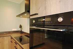 Villa in Leons With Sloop Rentals