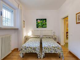 Villa Near Lake Garda With Bubble Bath