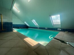 Relaxing Villa With Pool