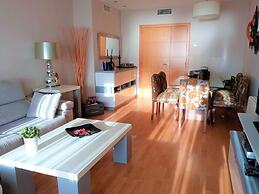 Sunny Garden Apartment