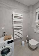 Delfin Modern Retreat