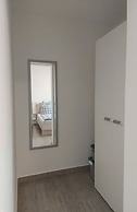 Delfin Modern Retreat