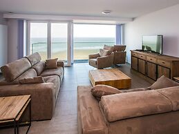 Beautiful Apartment With Phenomenal sea View