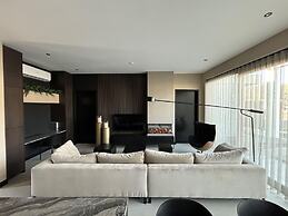 Chic Family Villa With Play Area