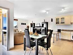 Belvilla by OYO Apartamento Sol y Paraaso I