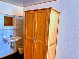 Spacious Apartment in Gortipohl With Garden