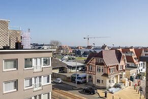 Well-maintained Apartment With sea View