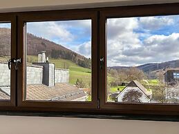 Modernes Split-level Haus Nahe am Hennesee
