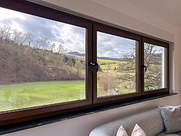 Modernes Split-level Haus Nahe am Hennesee