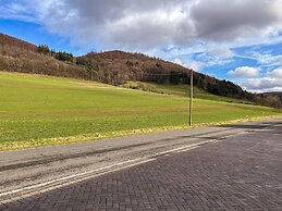 Modernes Split-level Haus Nahe am Hennesee