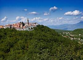 Villa With Pool in Labin