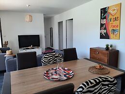 Elegant Villa in Sainte Valiere
