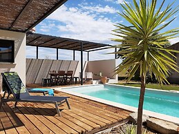 Elegant Villa in Sainte Valiere