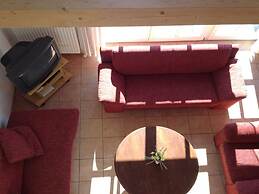 Holiday Home Treeneblick