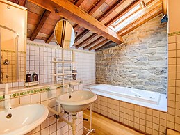 Villa in Borgo Pace With Private Pool
