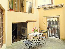 Apartment in Lucca Near Amphitheater Square