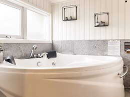 4 Star Holiday Home in Henne