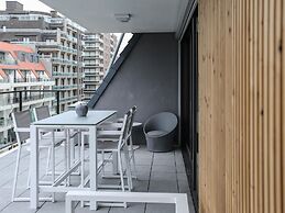 Apartment in Middelkerke With Large Terrace